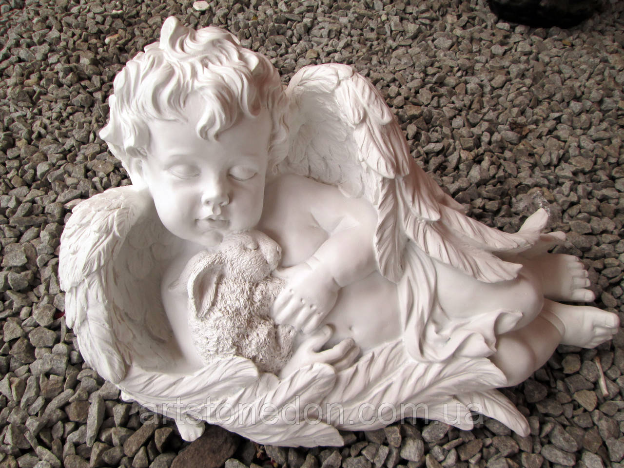 Ангели з полістоуну. Скульптура Ангел із зайцем з полістоуну 45*23*27 см