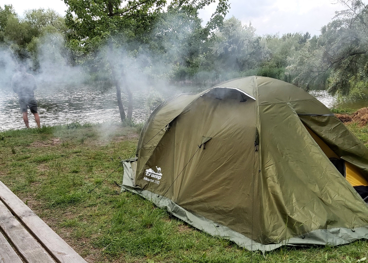 Туристична палата Tramp Mountain 3 (V2); тримісна, зелена. Експедиційна палатка Трамп TRT-0203-green,