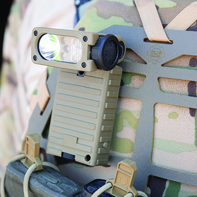 Военный тактический фонарь Streamlight 14032 Sidewinder с шарнирной головкой и батареями, койот - 55 люмен - фото 9 - id-p1686805854