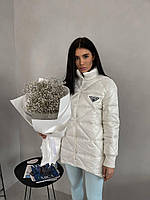 Демисезонная куртка удлиненная сзади с воротником стойкой и манжетами из стеганой плащевки (р. 42-46) 5kr913 Белый