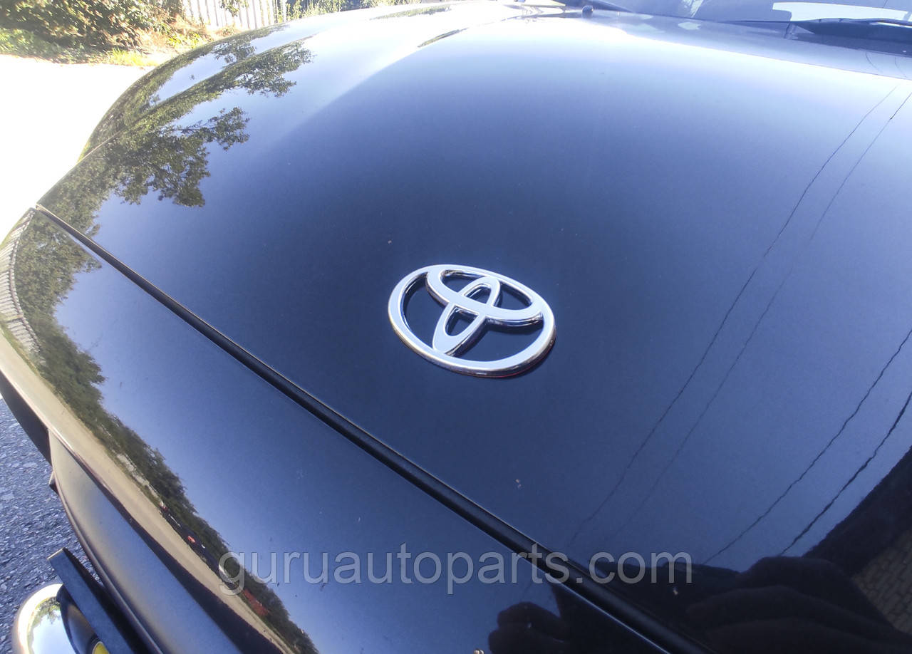 Емблема, логотип TOYOTA 76*46 мм. Значок Toyota