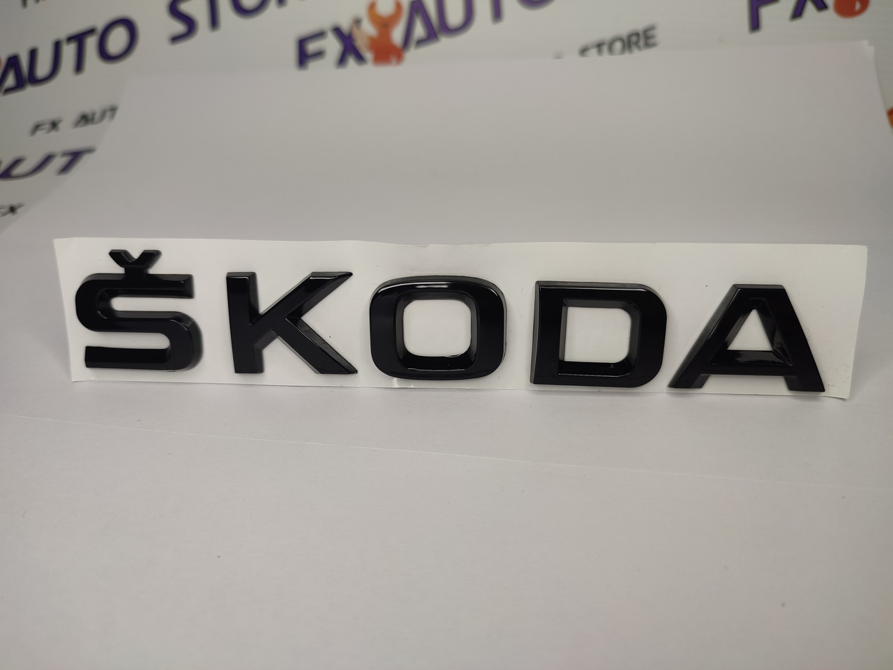 Емблема Логотип шильдик SKODA Шкода Чорний глянець 165х24 мм, Буква "К" - 28х23 мм ШхВ
