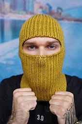 Тепла в'язана балаклава гірчичного кольору