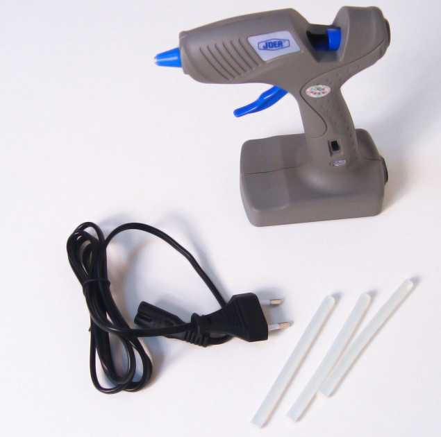 Клейовий пістолет для силіконового клею 7 мм S 609 від мережі 220В/4 батарей АА