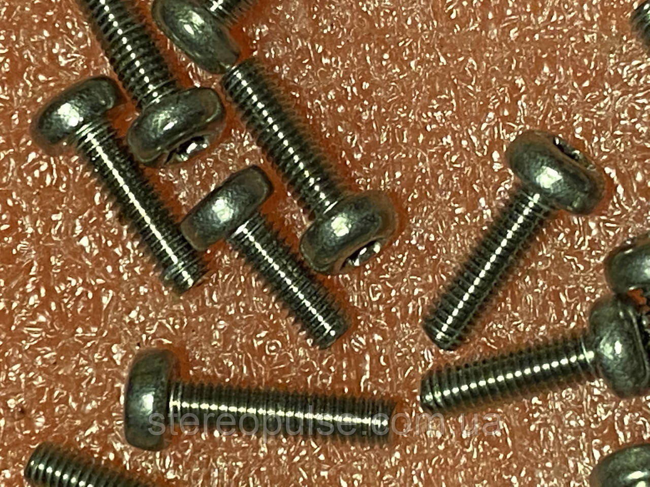 Гвинт М3 х 12мм латунь 10шт .