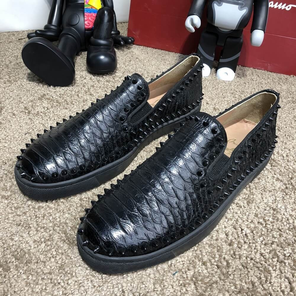 Louboutin pik deals boat python