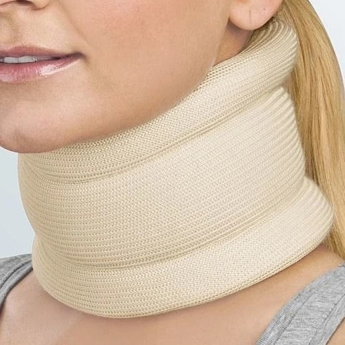 Ортез шейный армированный Medi Protect.Collar Soft With Bar (70 мм; 90 мм; 110 мм) - фото 1 - id-p1687671761