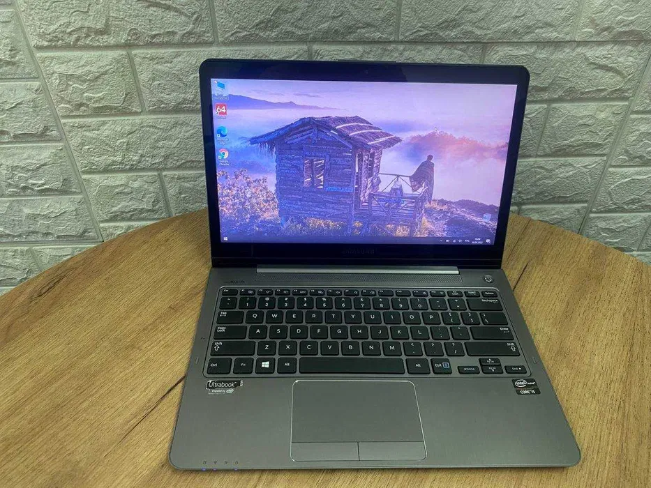 Ноутбук Сенсорний Samsung 540U 13.3"HD/Touch/i5 3317U/8Gb/HDD500/IntelHD, фото 1
