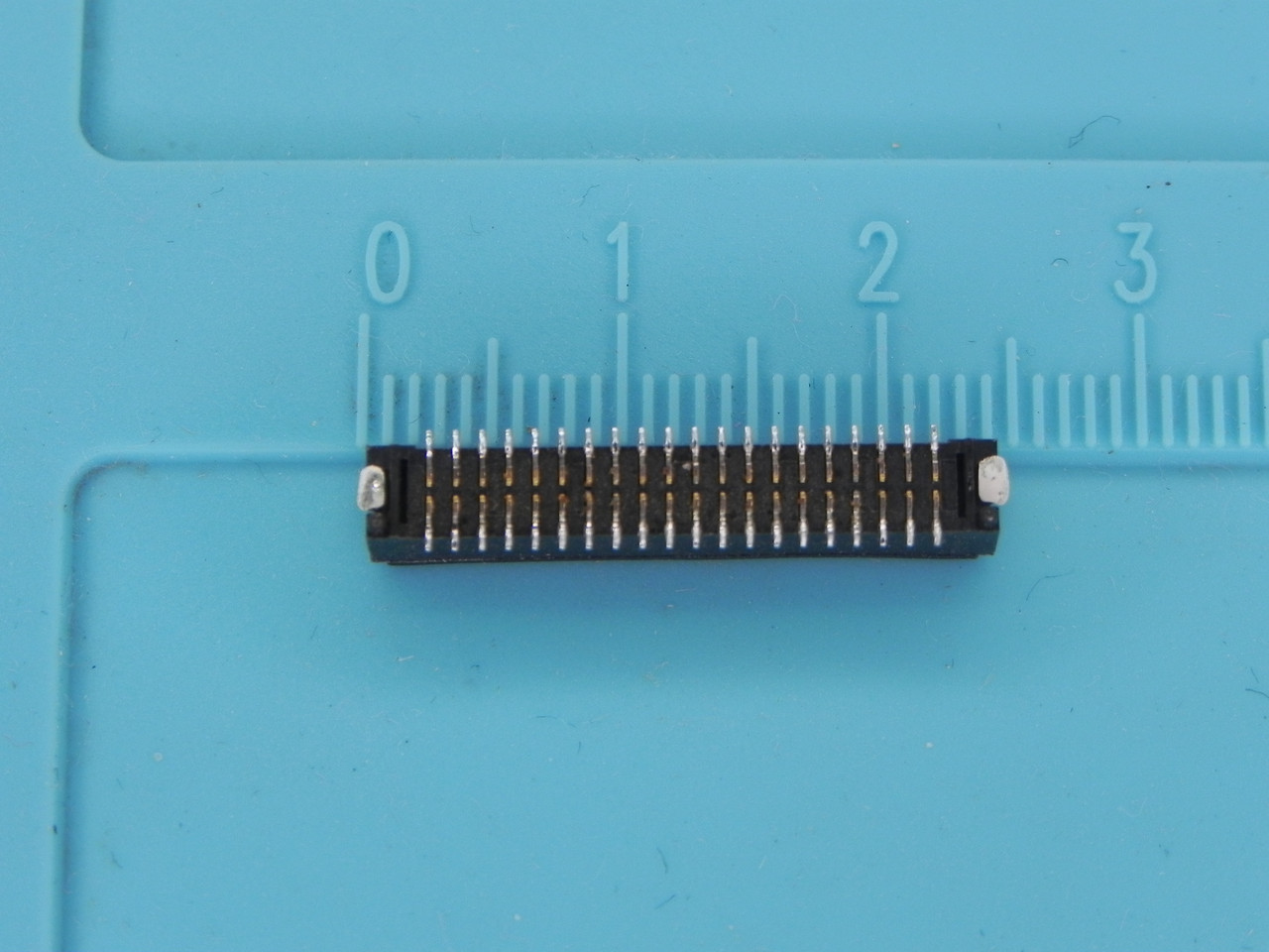 Купить Конектор, разъем подключения шлейфа матрицы, 40pin 1mm для ...