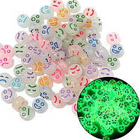 Намистини Finding Круглі пласкі смайли Білий світяться у темряві 7 мм Акрил Ціна за 100 штук Мікс