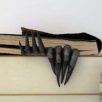 Закладка для книг Когти Дьявола MRBookmark черно-серый