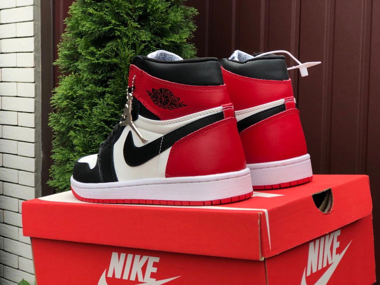 Купить Кроссовки мужские Nike Air Jordan 1 Retro High черно-белые с ...