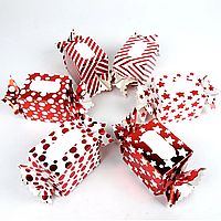 Подарункова новорічна складна коробка-бонбоньєрка, розмір 7,5*6*6 см, 2 шт  мікс