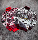 Чоловічий новорічний светр з оленями та будиночками червоний із горлом вовняний, фото 9