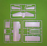 Пластикова модель 1/72 A-model 7296 радянський воєнно транспортний літак Ан-32, фото 9