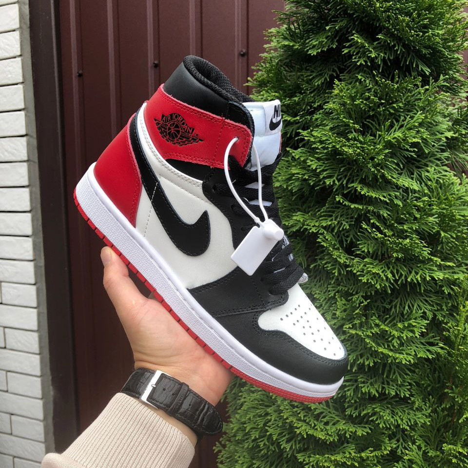 Чоловічі кросівки Nike Air Jordan 1 Retro High OG шкіряні стильні баскетбольні чорно-білі червоні