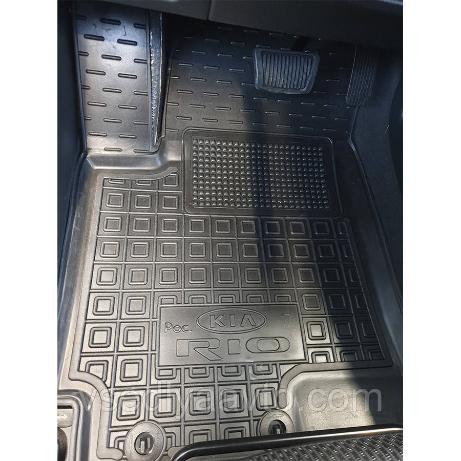 Водійський килимок на Kia Rio з 2017- (рос. збірка) Avto-gumm, фото 1