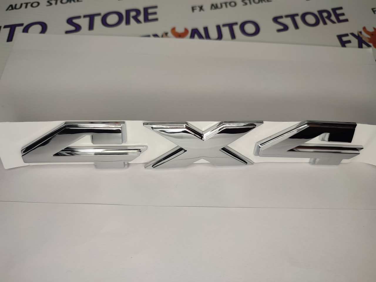 Емблема шильдик логотип  "4 X 4" 210 Х 32 мм Хромована