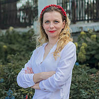 Вітаю, мене звати - Наталя, я контент-менеджер інтернет-магазину Шкатулка