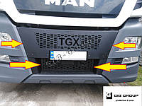 Защитная накладка на решетку радиатора для MAN TGX EURO 6 (2012-2017) черная текстура верхняя и нижняя