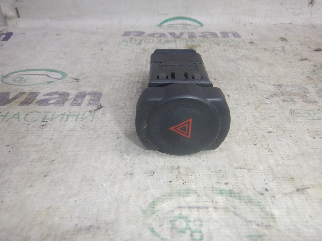 Кнопка Аварийки Renault LOGAN MCV 2009-2013 (Рено Логан Мсв ...