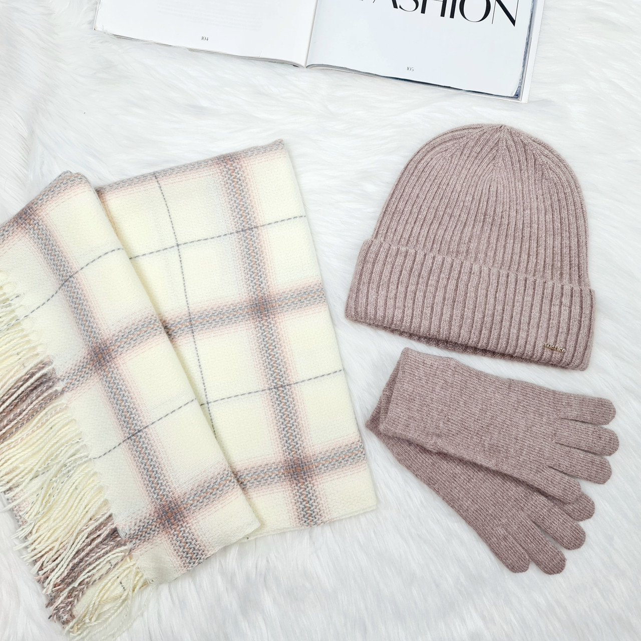 Комплект жіночий зимовий ангора з вовною на флісі (шапка+шарф+рукавички) ODYSSEY 56-58 см різнокольоровий 12805 - 8008- 4072, фото 1