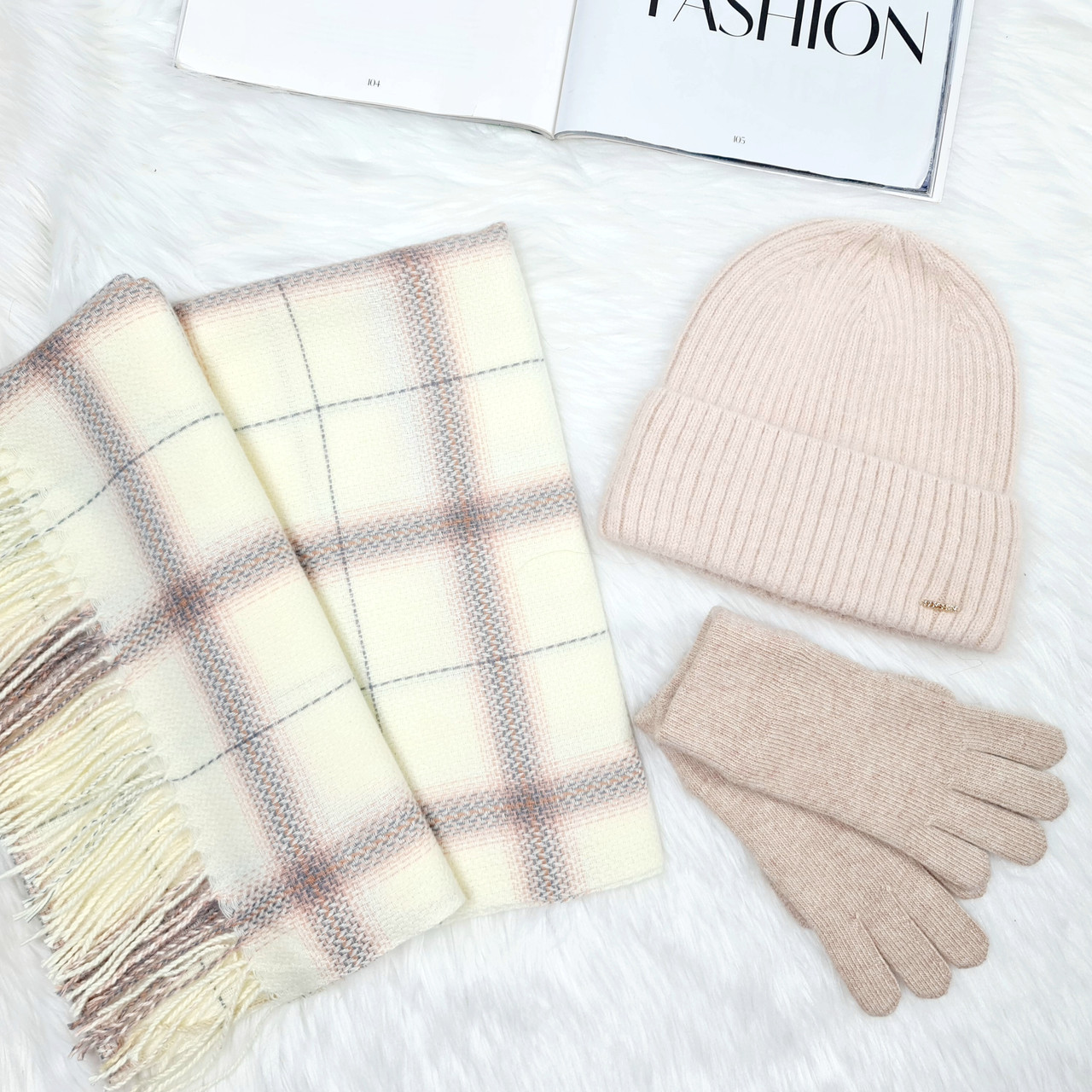 Комплект жіночий зимовий ангора з вовною на флісі  (шапка+шарф+рукавички) ODYSSEY 56-58 см різнокольоровий 12787 - 8008 - 4063, фото 1