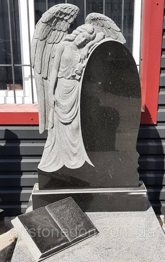 Памятники со скульптурой. Памятник в виде ангела №333 гранитный резной - фото 8 - id-p1010129500