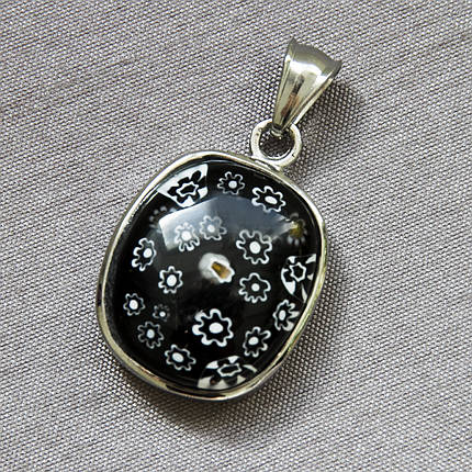 Кулон женский серебристого цвета с чёрным камнем с цветочками Stainless Steel размер изделия 2,5х2,5 см, фото 2