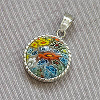 Кулон женский серебристого цвета с разноцветным камнем и цветочками Stainless Steel размер изделия 2х2 см