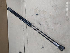 Амортизатор капота Audi A4 B5 96-01р 8d0823359