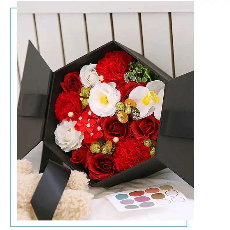 Подарочний набір мила букет з троянд в рожевій коробці Rose Flower оригінальний подарунок з мильних троянд Чорний