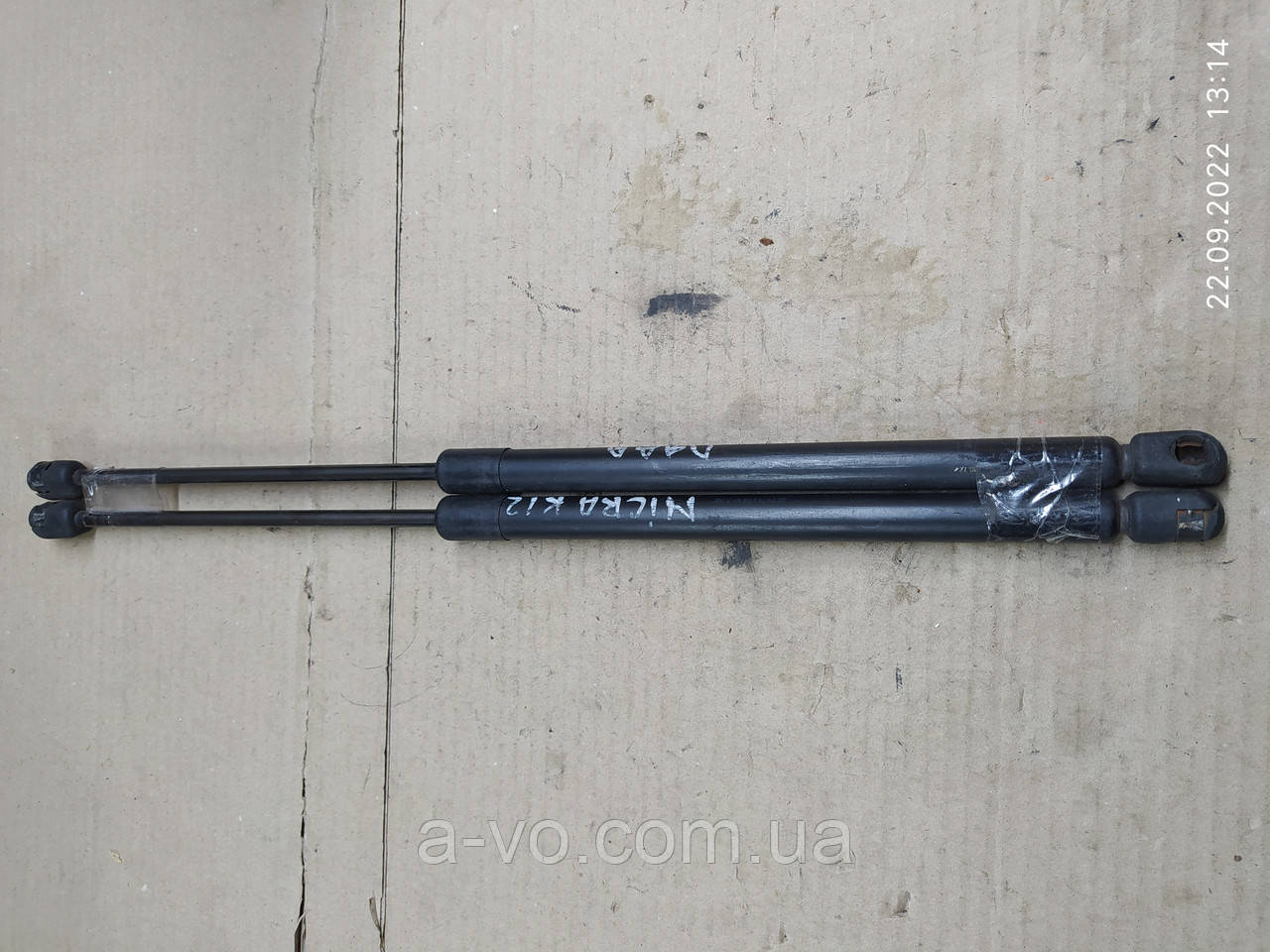 Амортизатор кришки багажника Nissan Micra k12 5792uk 5792uk0330n, фото 1