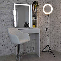 Гримерний столик з полицями біля дзеркала і LED підсвіткою