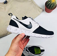 Кросівки Nike Roshe Run Black/White