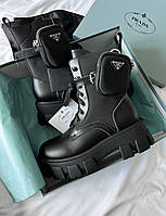 Женские ботинки Prada Boots Zip Pocket Black (чёрные) стильные осенние сапоги на платформе с карманами 21003