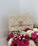 Женская подарочная сумка клатч Chanel beige (бежевая) BONO0625 маленькая сумочка с эмблемой Шанель топ