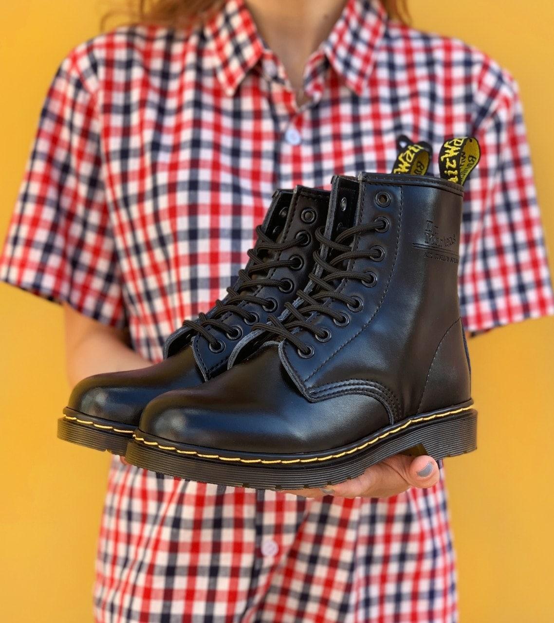 Женские ботинки Dr.Martens 1460 Black (чёрные) повседневные осенние сапоги на шнуровке 6926 топ - фото 3 - id-p1689809430