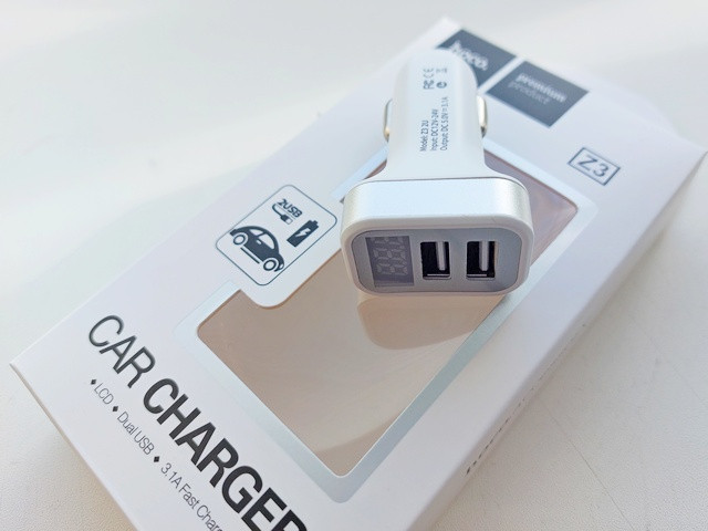 Зарядний пристрій автомобільний 2USB 3,1А+вольтметр (Hoco) Z3
