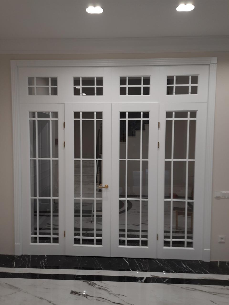 Двері фарбовані за ескізом