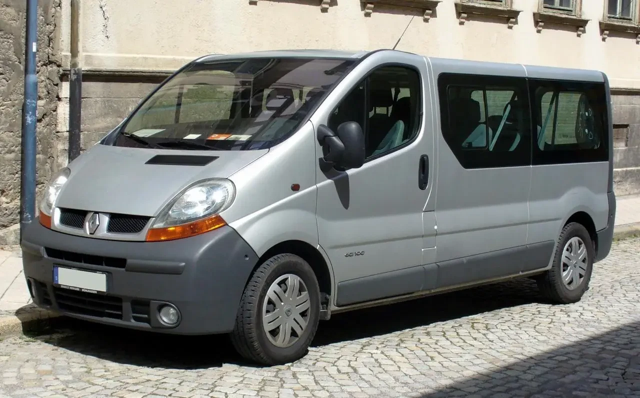 Скло розсувних дверей правих Opel Vivaro 02-14 Xinyi 1194*665, фото 1