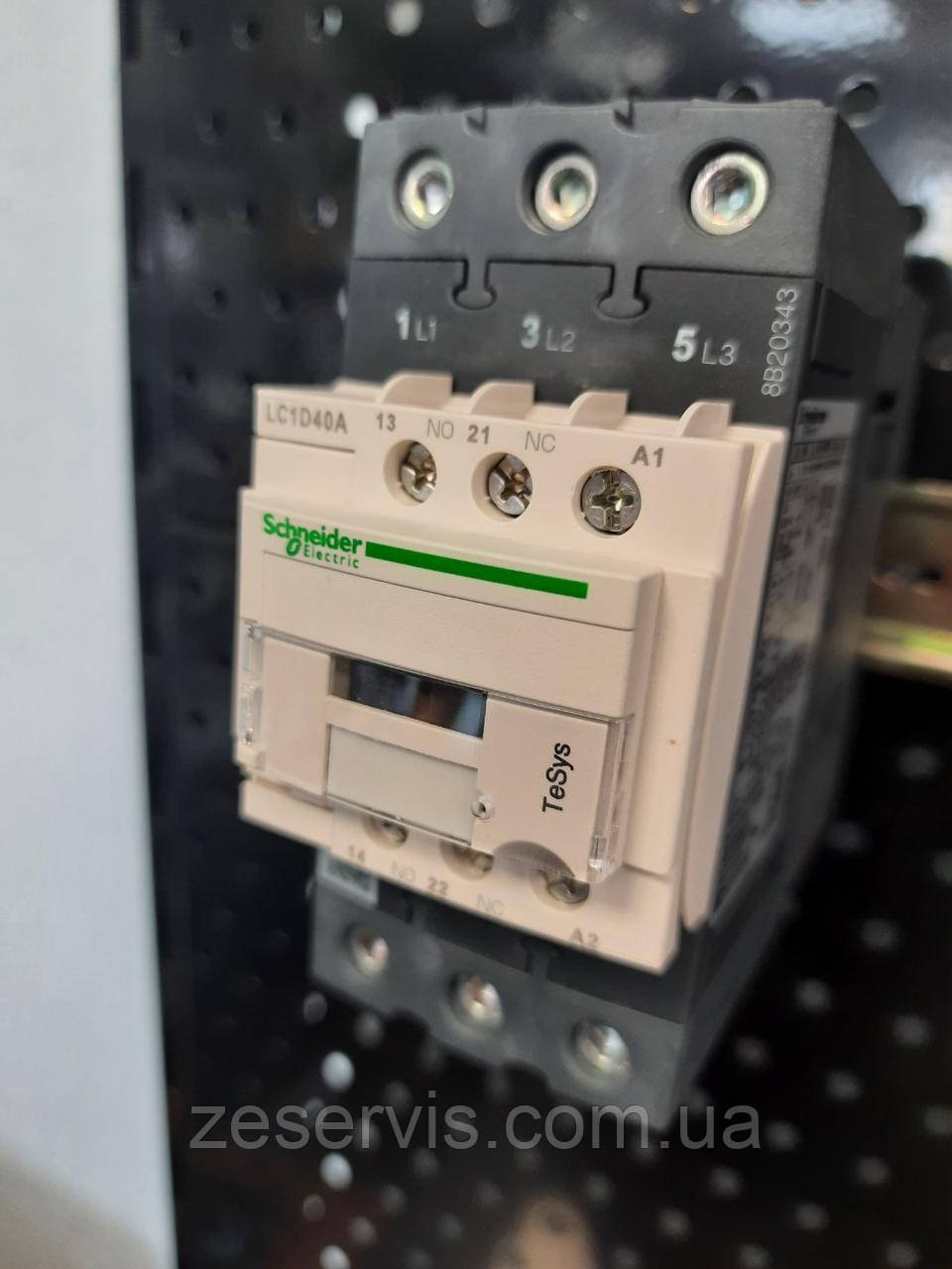 Контактор Schneider Electric TeSys 3Р, 40A, 3НО