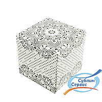 Подарункова коробка для чашки кольорова .Чорно-біла(105*105*105мм)