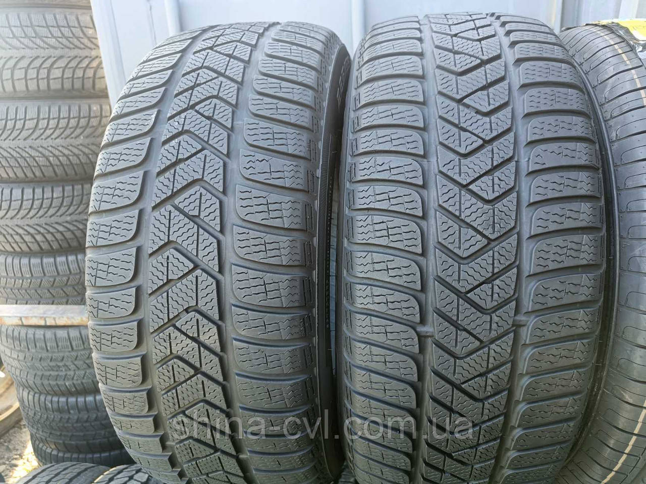 Зимові шини 225/55 R16 95H PIRELLI WINTER SOTTOZERO 3