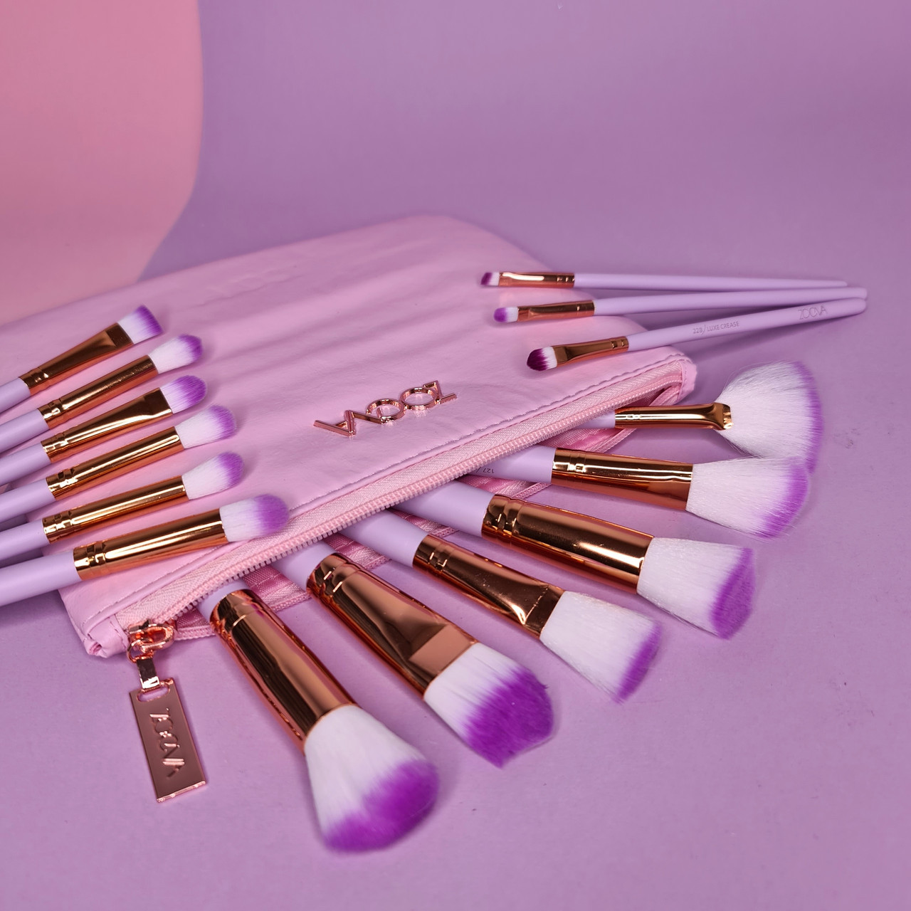 Набор кистей для макияжа ZOEVA Pink (15 шт.)