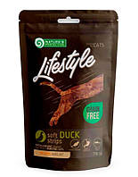 Лакомство для котов Nature's Protection Lifestyle Snack Duck Strips мягкие полоски из утки 75 г