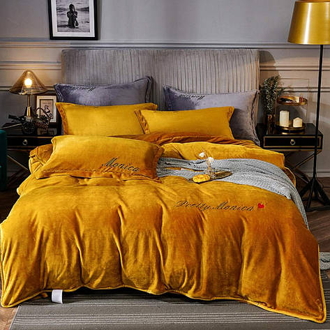 Тепла постільна білизна з велюру Monica євро розмір - золотистий, фото 1
