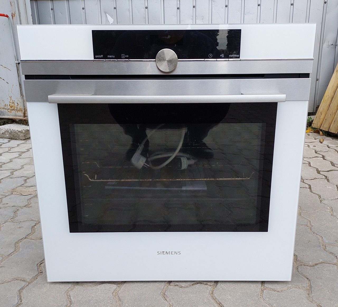 Духовка вмонтована Сіменс Siemens HB634GBW1 біла з Німеччини б/в