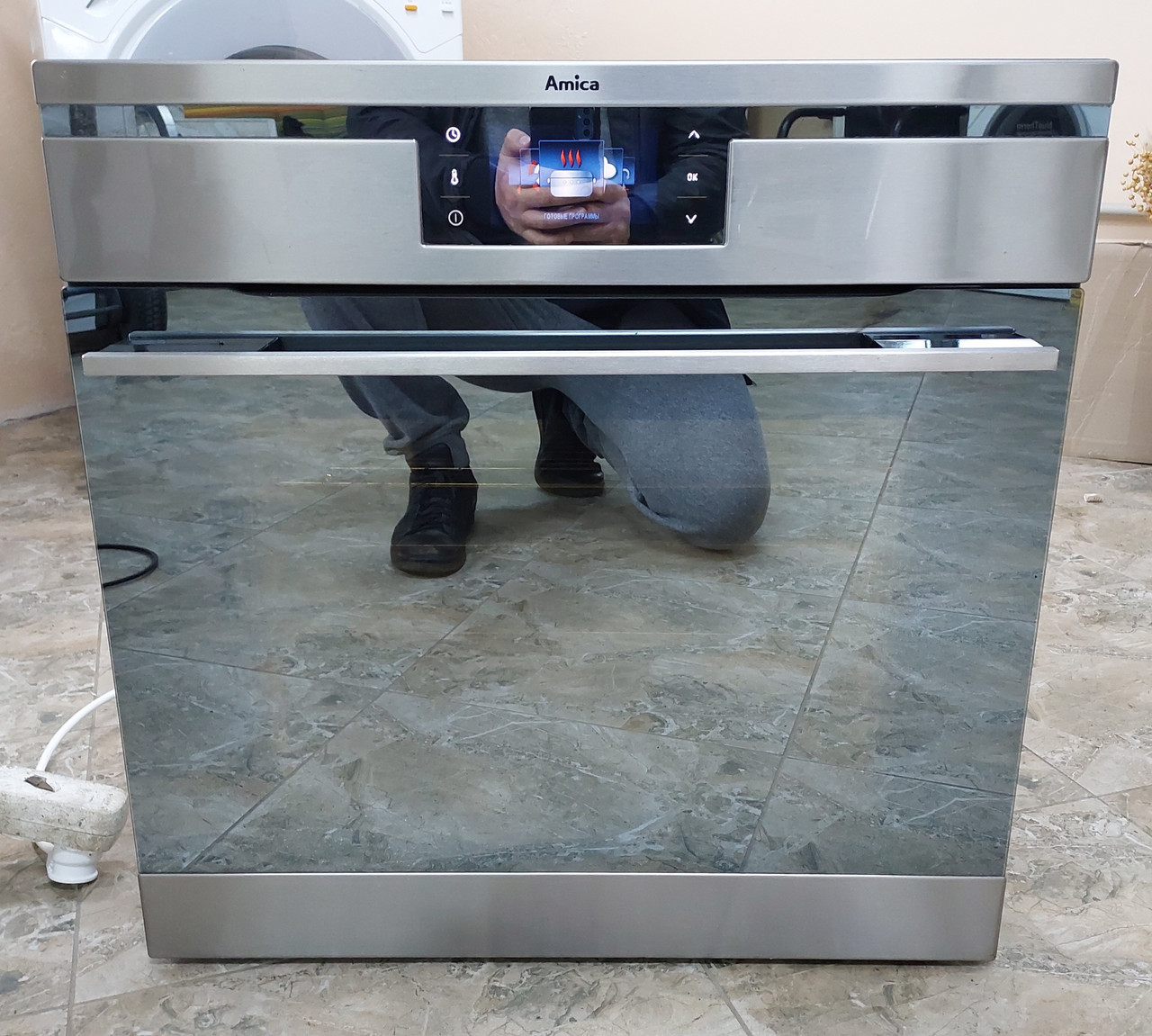 Вбудована духовка Аміка Amica EB 13229 E сенсорний кольоровий дисплей