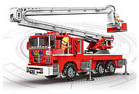 Конструктор пожарная машина 751 деталь, подвижные элементы, Xingbao XB-03029